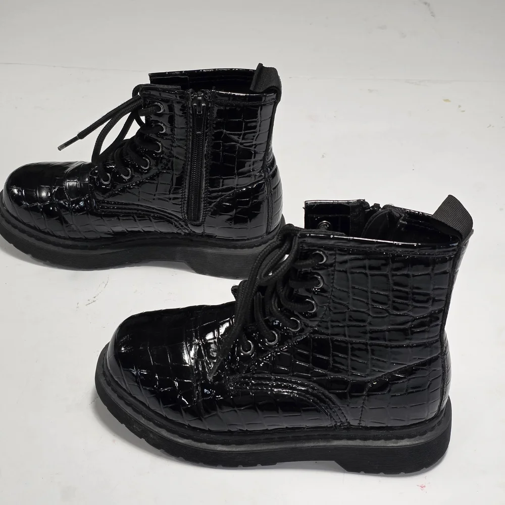Steve Madden Baby Girl Black Croc-Embossed Combat Boots Size 2